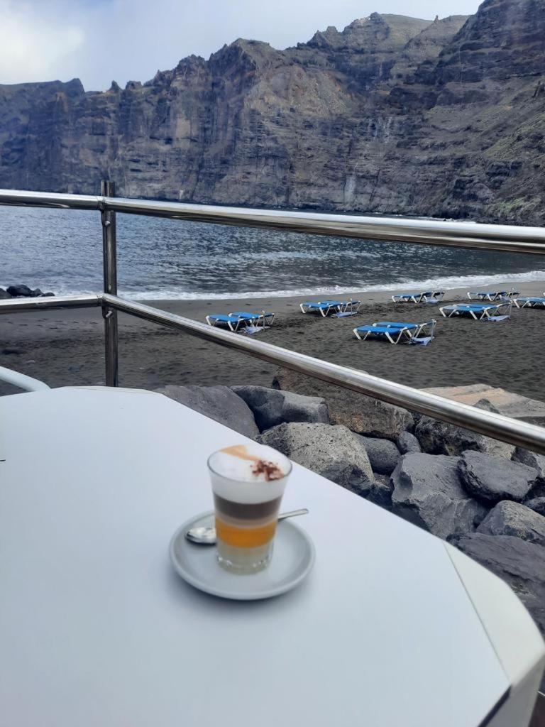 شقة Amazing View Los Gigantes & La Gomera Acantilado de los Gigantes المظهر الخارجي الصورة